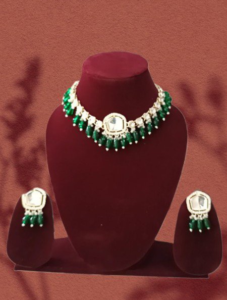 Emerald Necklace Set